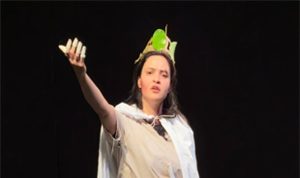 Üniversiteliler tiyatroda buluştu