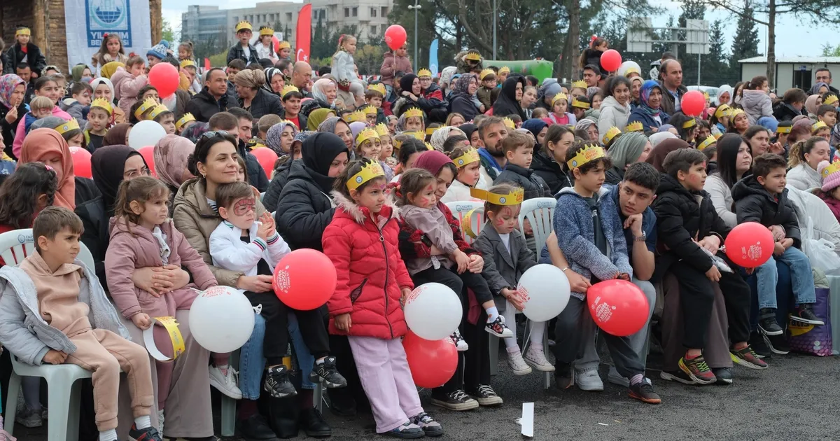 Yıldırım’da Çocukların Bayramı Şölene Dönüştü