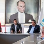Başkan Çerçioğlu’nun Öncülüğünde Ata Tohumlarından Üretilen Fideler Vatandaşlarla Buluşuyor
