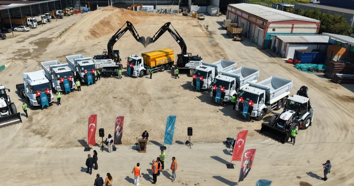Nilüfer Belediyesi’nin Yeni Araçları Yollarda