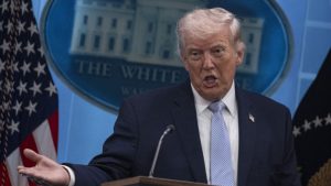 Trump: Rusya ve Ukrayna arasında 3 günlük ateşkes ilan edildi